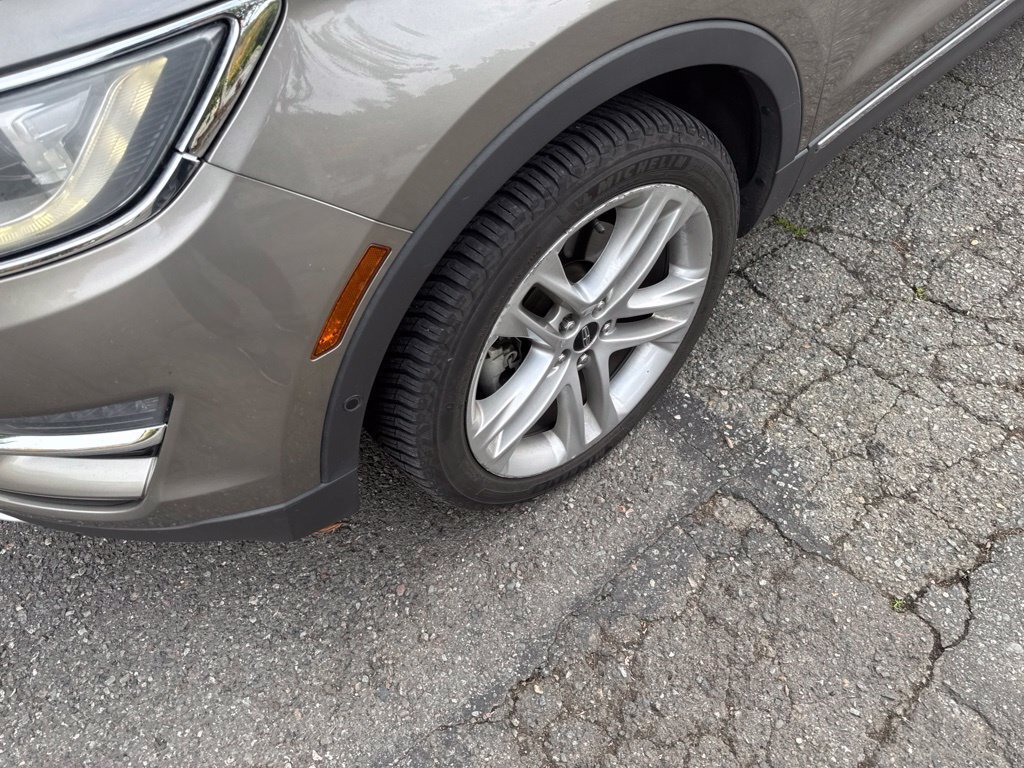Used 2016 Lincoln MKC Reserve AWD/4WD image 2