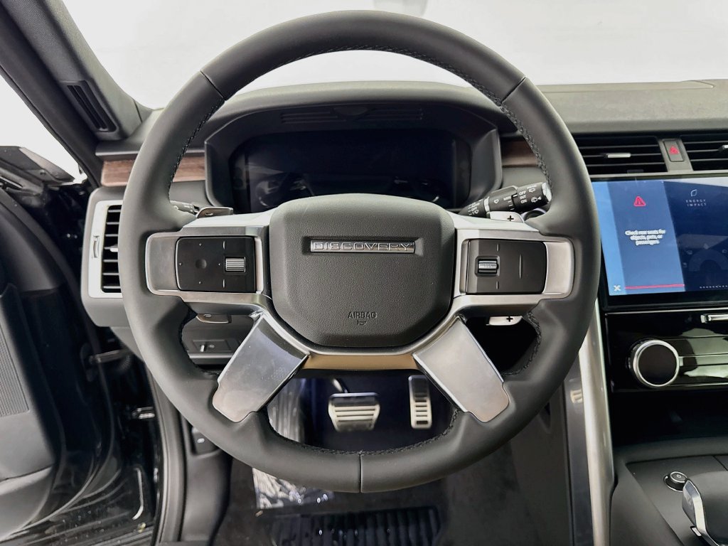New 2026 Land Rover Discovery Dynamic SE AWD/4WD image 11