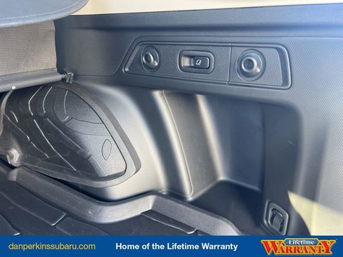 Used 2024 Subaru Forester Limited image 44