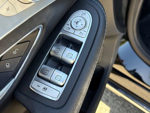 Used 2018 Mercedes-Benz C 300 Sedan image 22