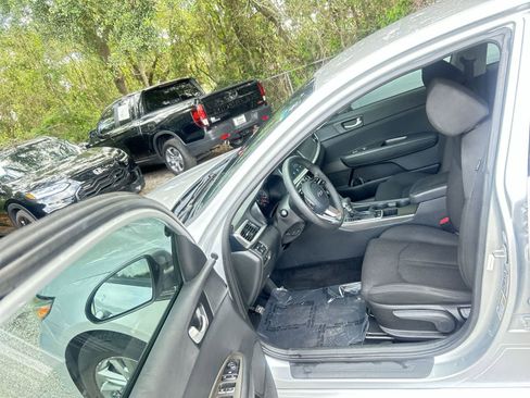 Used 2019 Kia Optima LX FWD image 10