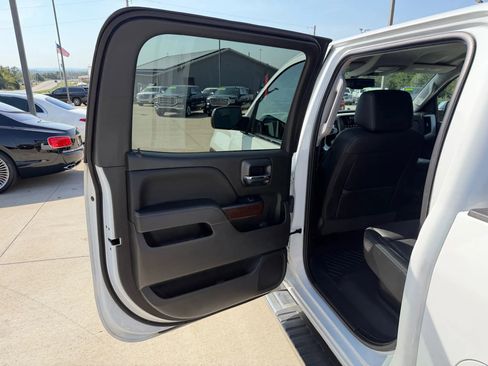 Used 2017 GMC Sierra 1500 SLT w/ SLT Premium Package image 31