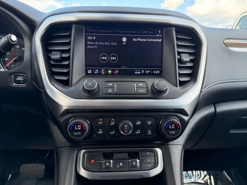 Used 2023 GMC Acadia SLE w/ Driver Convenience Package image 23