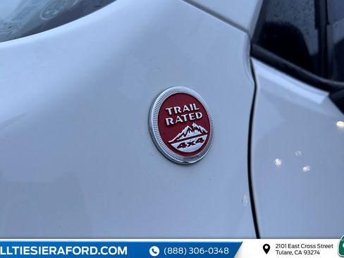 Used 2018 Jeep Renegade Trailhawk image 14