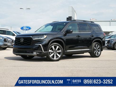 Used 2023 Honda Pilot Elite image 1