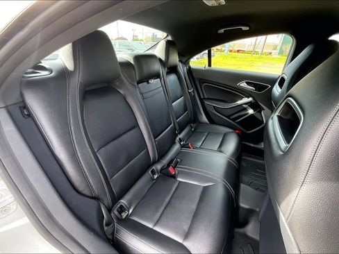 Used 2017 Mercedes-Benz CLA 250 4MATIC image 20