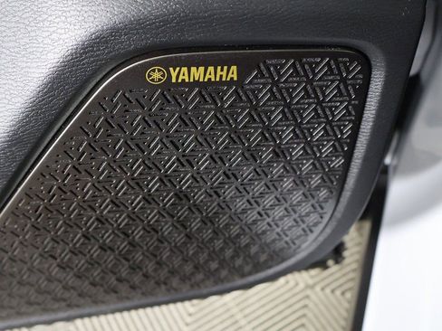 New 2025 Mitsubishi Outlander SE image 40