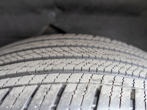 Used 2023 GMC Sierra 1500 SLT w/ SLT Convenience Package image 38