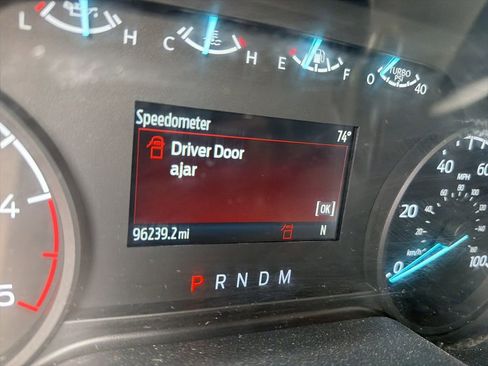 Used 2024 Ford F350 XLT image 2