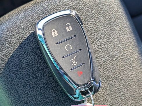 Used 2024 Chevrolet TrailBlazer RS w/ Convenience Package image 28