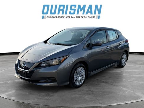 Used 2022 Nissan Leaf S image 2