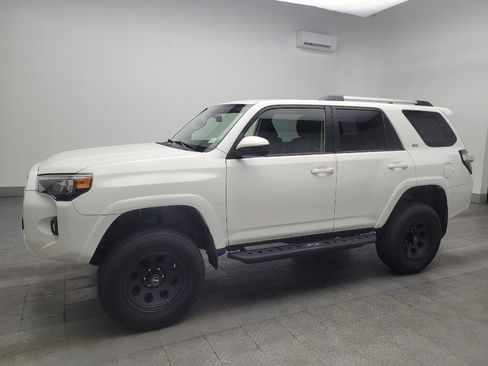 Used 2019 Toyota 4Runner SR5 image 2