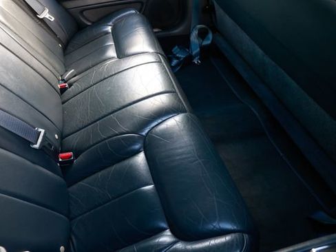 Used 2006 Cadillac DTS Limousine image 25