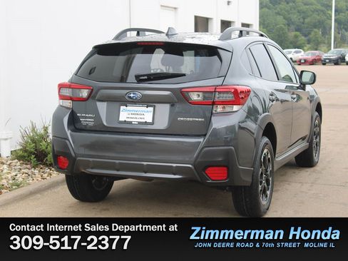Used 2022 Subaru Crosstrek 2.0i Premium AWD/4WD image 2