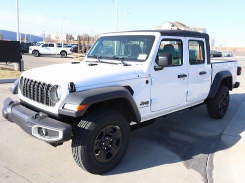 New 2026 Jeep Gladiator Sport AWD/4WD image 9