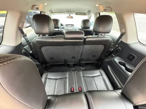 Used 2013 Nissan Pathfinder SL FWD image 19