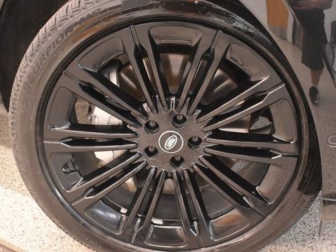 Used 2025 Land Rover Range Rover SE AWD/4WD image 29
