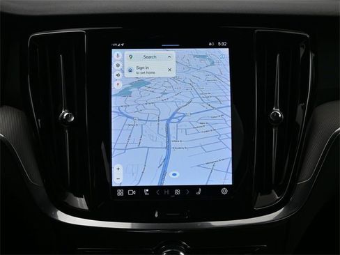 Used 2024 Volvo S60 B5 Plus image 15