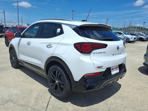 New 2026 Buick Encore GX Sport Touring w/ Comfort Package FWD image 5