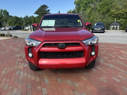 Used 2019 Toyota 4Runner SR5 RWD image 31
