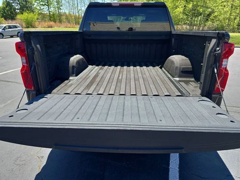 Used 2021 Chevrolet Silverado 1500 LT image 12