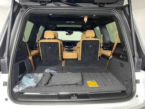 New 2026 Jeep Grand Wagoneer Summit AWD/4WD image 7