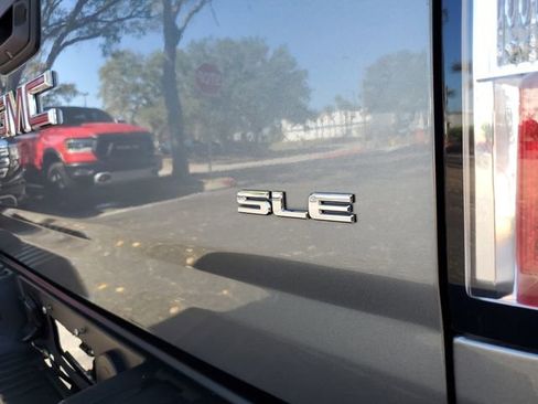 Used 2020 GMC Canyon SLE w/ Driver Alert Package image 8