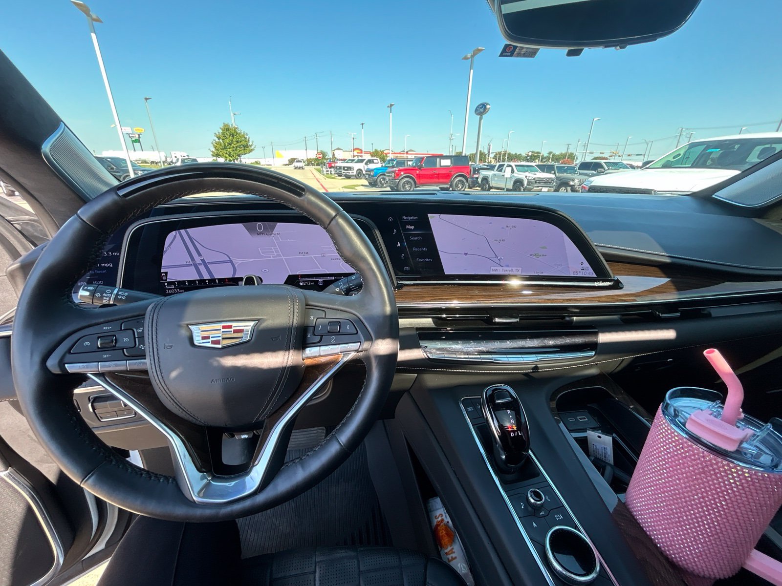 Used 2024 Cadillac Escalade Sport Platinum w/ LPO, ONYX Package AWD/4WD image 22
