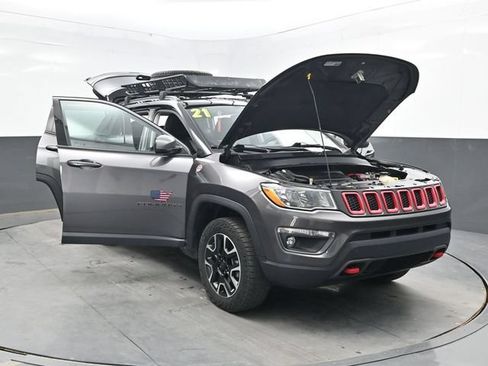 Used 2021 Jeep Compass Trailhawk AWD/4WD image 39