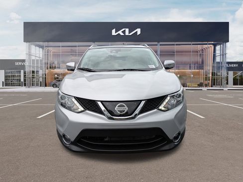 Used 2019 Nissan Rogue Sport SL w/ Premium Package FWD image 7