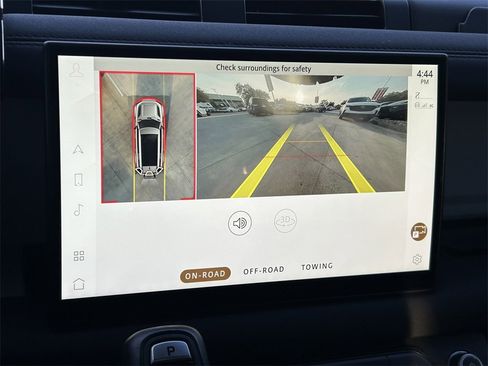 Used 2023 Land Rover Defender 130 X-Dynamic SE image 37