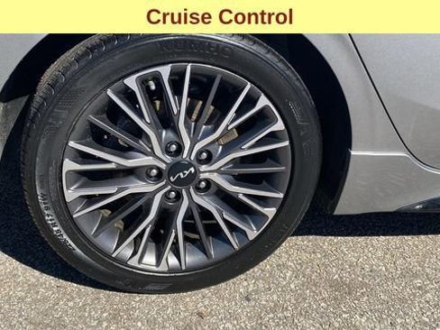 Used 2022 Kia Forte GT-Line w/ GT-Line Technology Package FWD image 11