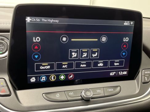 New 2025 Chevrolet Blazer LT w/ Midnight/Sport Edition image 19