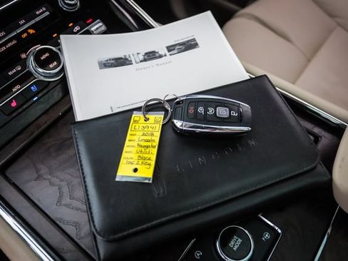 Used 2018 Lincoln Navigator L Reserve w/ Technology Package AWD/4WD image 65