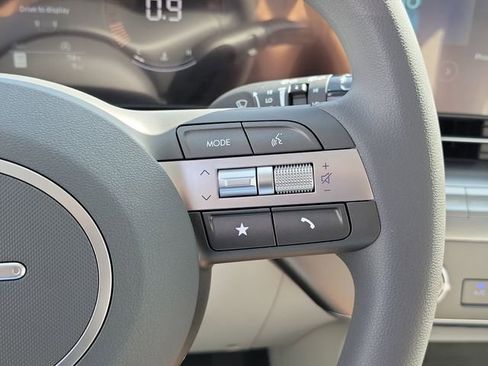 New 2026 Hyundai Kona SE image 6