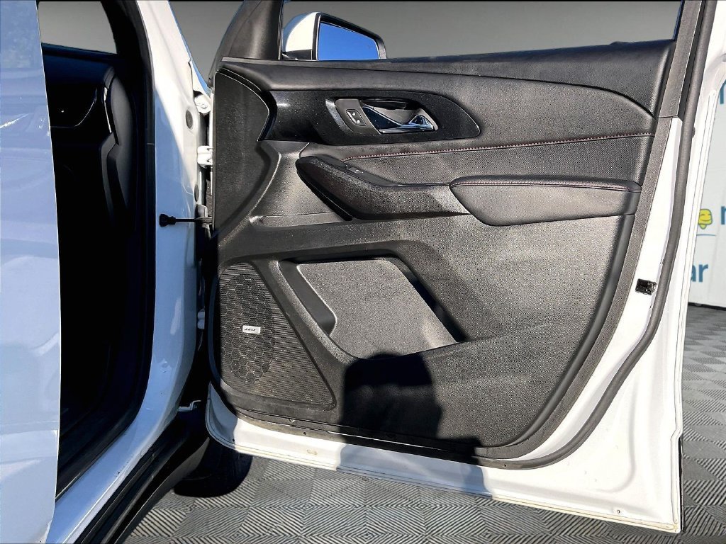 Used 2023 Chevrolet Traverse RS w/ LPO, Floor Liner Package AWD/4WD image 11