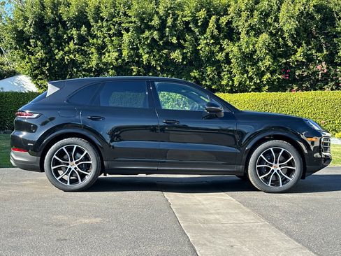 New 2026 Porsche Cayenne image 9