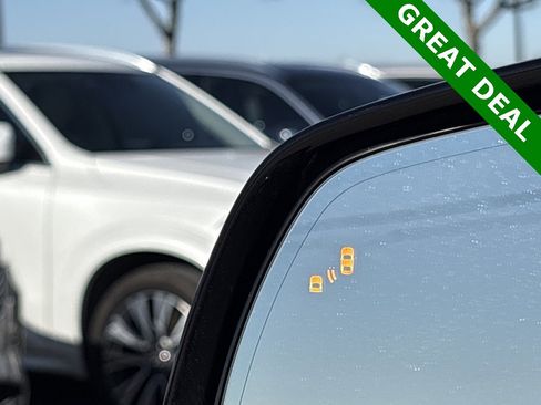 Used 2023 Lincoln Aviator Reserve w/ Equipment Group 201A image 10