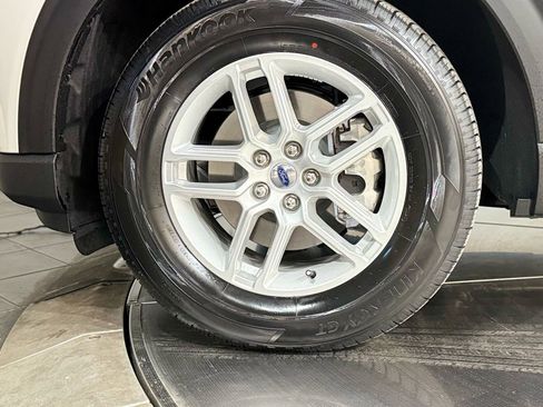 New 2026 Ford Explorer Active AWD/4WD image 22