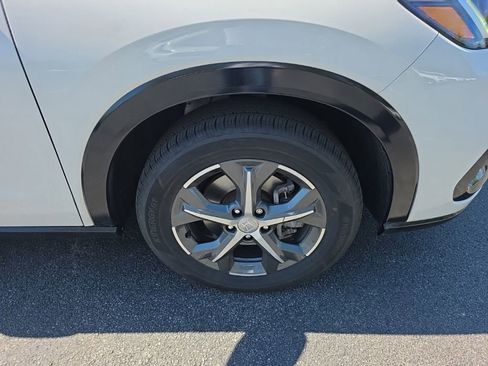 Certified 2025 Honda HR-V EX-L image 9
