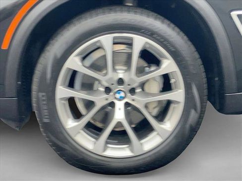 Used 2023 BMW X5 xDrive40i w/ Premium Package image 24