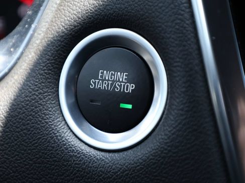 Used 2023 Chevrolet Traverse Premier FWD image 37