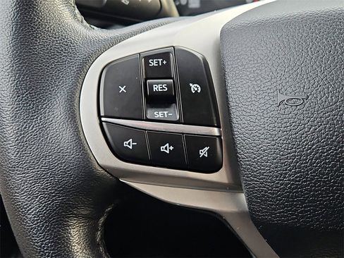 Used 2021 Ford Explorer XLT w/ Equipment Group 202A image 25