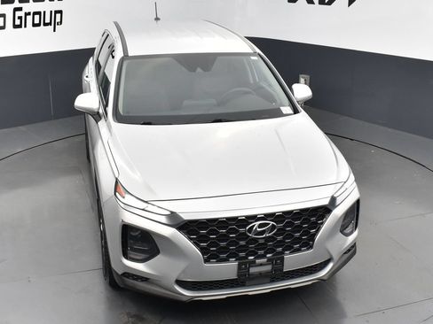 Used 2019 Hyundai Santa Fe SE FWD image 16
