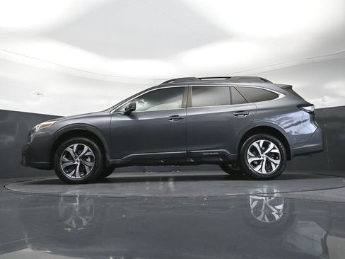 Used 2021 Subaru Outback Limited XT w/ Popular Package #2 AWD/4WD image 41