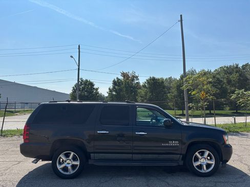 Used 2013 Chevrolet Suburban LS w/ Texas Edition RWD image 2