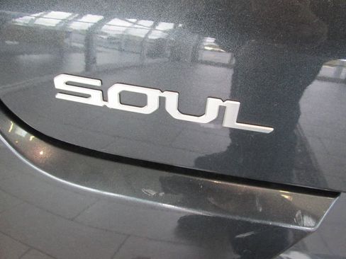 Used 2024 Kia Soul LX w/ Option Group 015 image 10