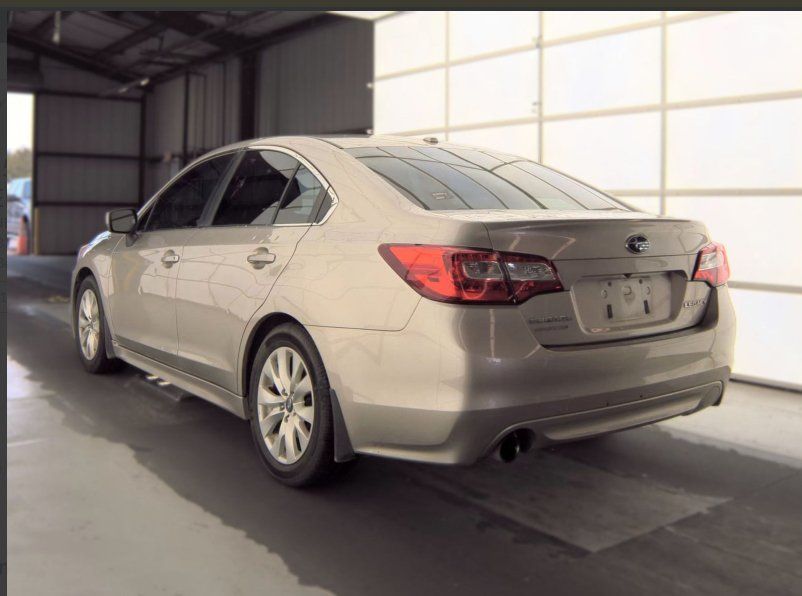 Used 2015 Subaru Legacy 2.5i Premium AWD/4WD image 3