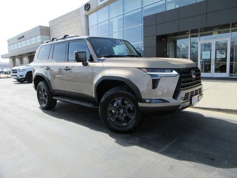 Used 2026 Lexus GX 550 image 13