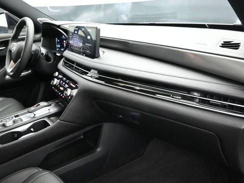 Certified 2025 INFINITI QX60 Luxe w/ Black Edition FWD image 25